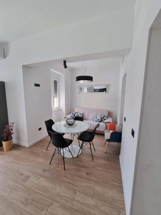 Stivi Luxury Apartments Пула Екстер'єр фото